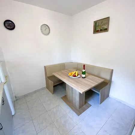 شقة Seaview & Beachfront Jakov