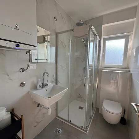 Apartman Seaview & Beachfront Jakov Donji Okrug (Ciovo)
