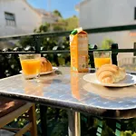 Seaview & Beachfront Jakov 아파트