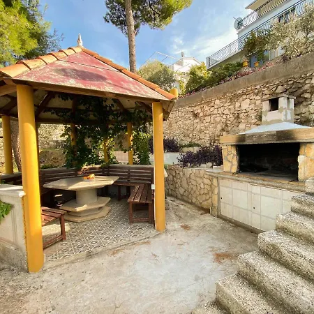 Seaview & Beachfront Jakov